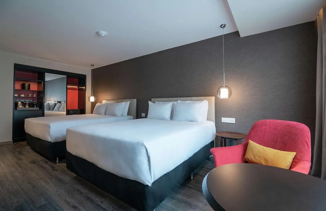 Soro Montevideo, Curio Collection By Hilton-1