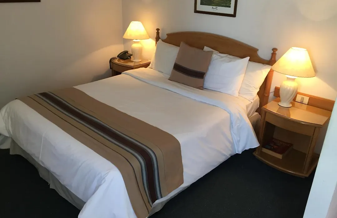 Crystal Palace Hotel-1